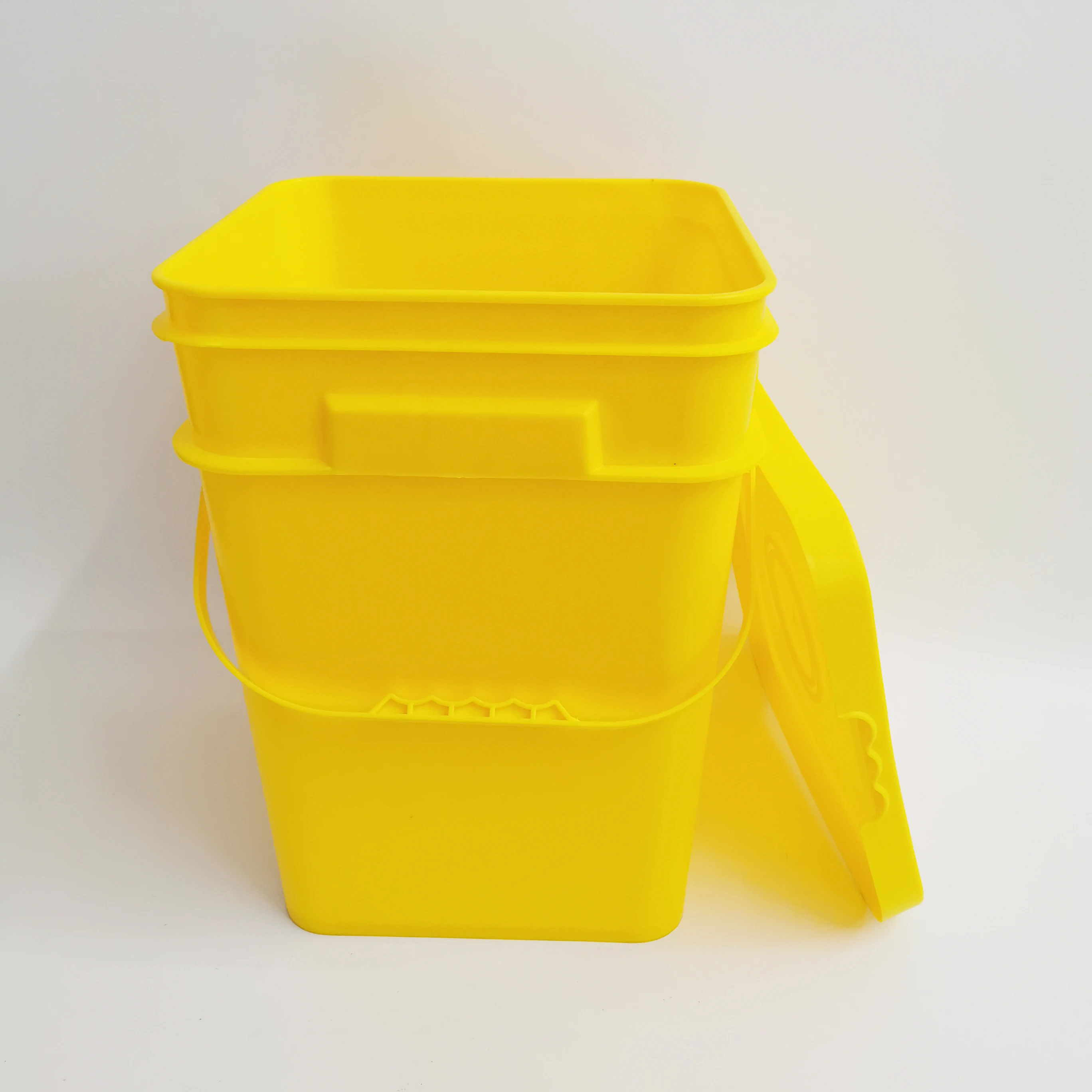 high quality 20L empty chemical plastic yellow pail square bucket with lids