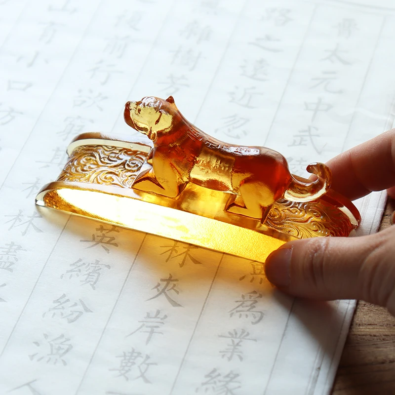 Customize Handmade Crystal  Glass tiger  figurine Study for Home & Office Decoration