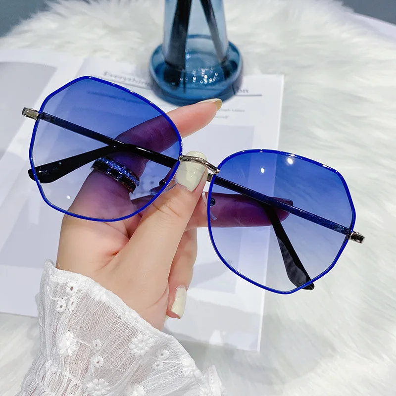 Luxury sunglasses women fashion shades metal frame sunglasses wholesale