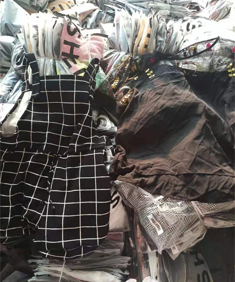 2022 Wholesale Women Mixed Models Original Packaging Manufacturers Direct Selling Southeast Asia Clothes Female She in Dress