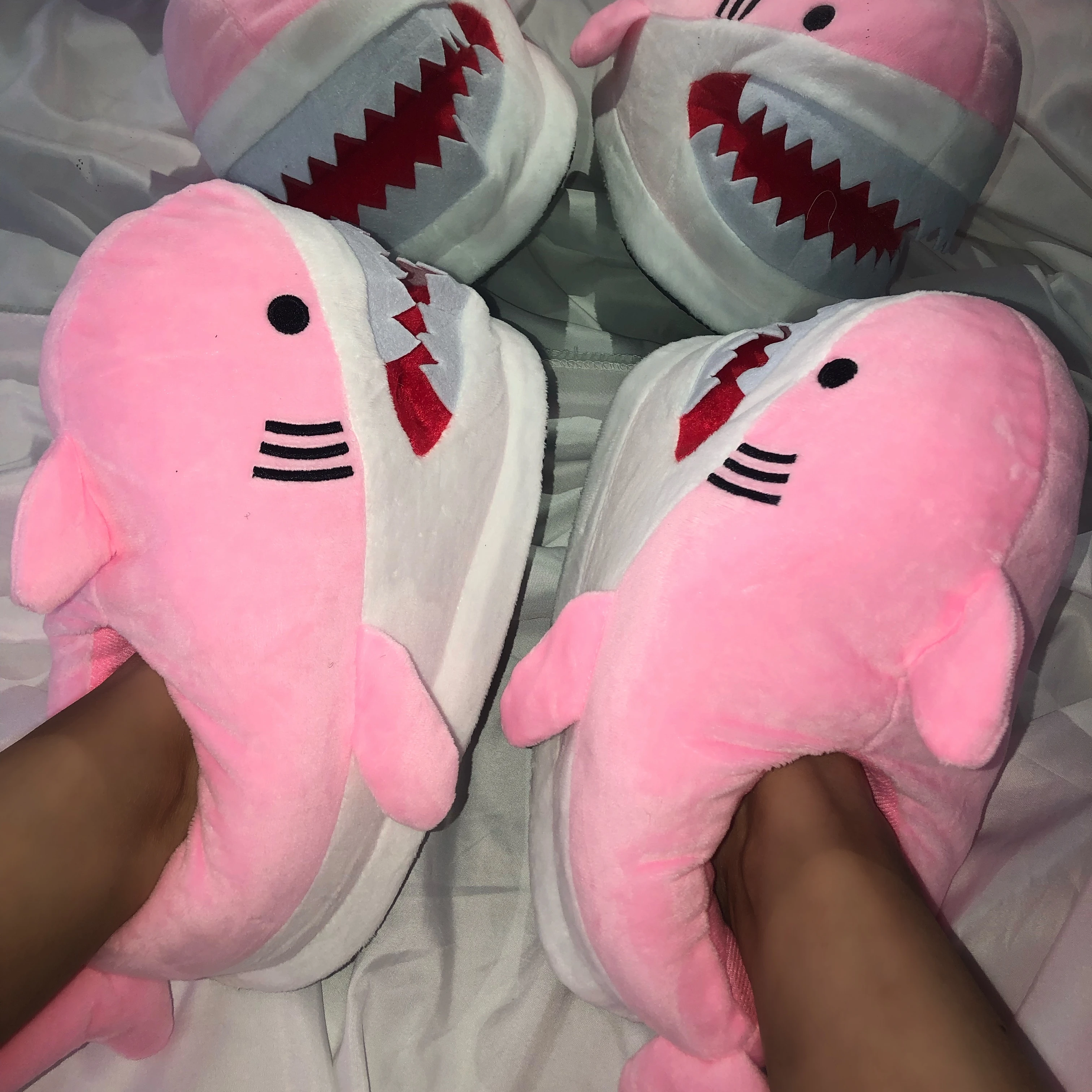 2021cotton shoes sandles for women big shark slides cartoon animal plush cute home winter comfortable soft female warm slipper