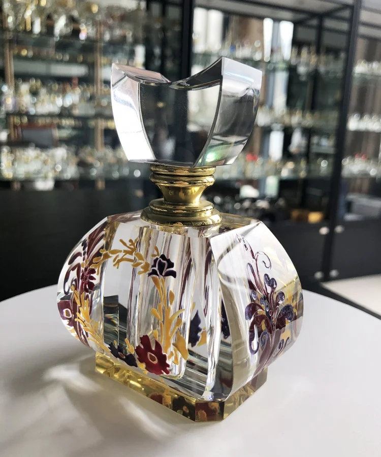 Nice Alibaba 12ML Engraving Flower Crystal Perfume Empty Bottle Beautiful Fragrance Scent Bottle