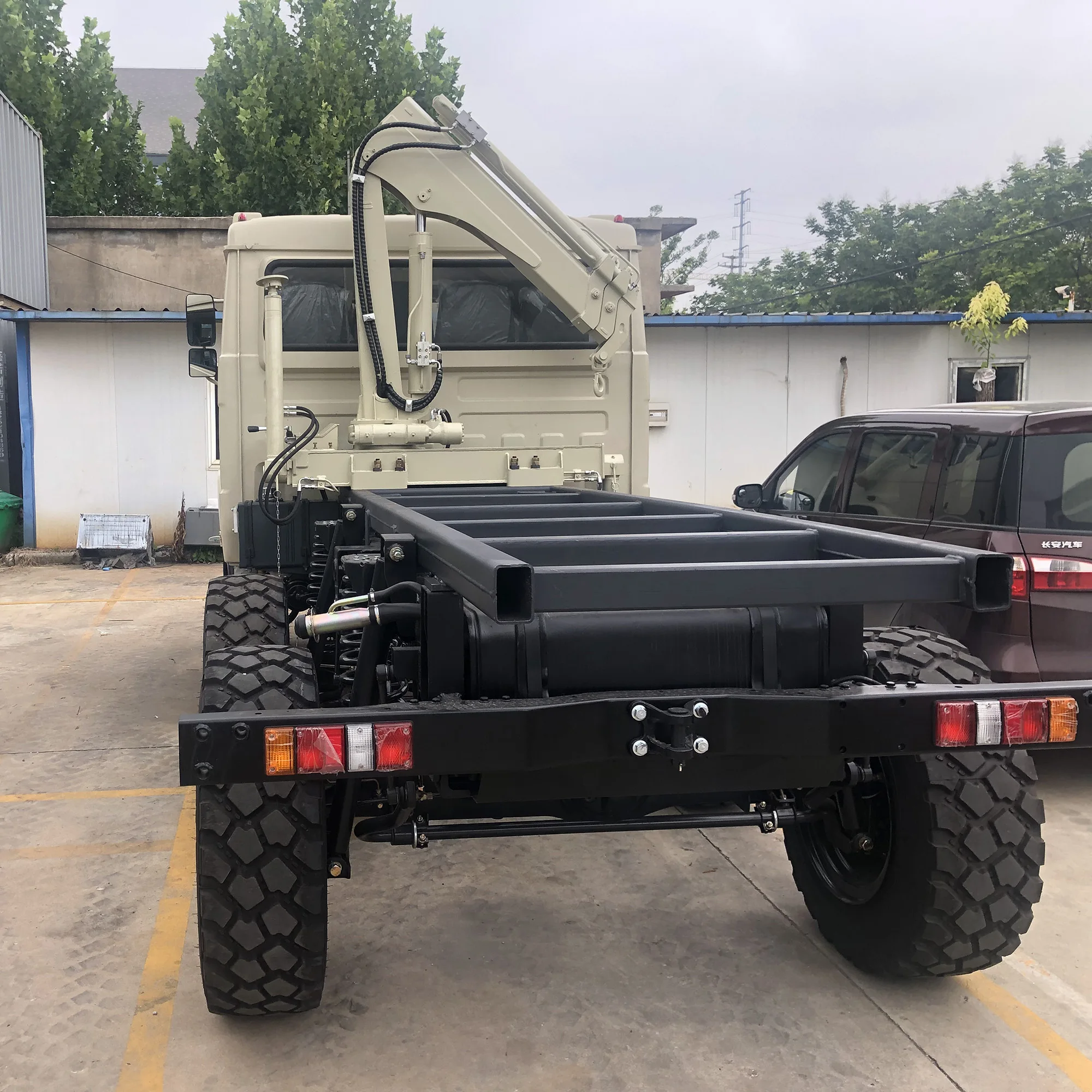 small pickup truck crane 1.5 ton Folding Boom Hydraulic Truck Mounted Crane Manipulator with Outriggers