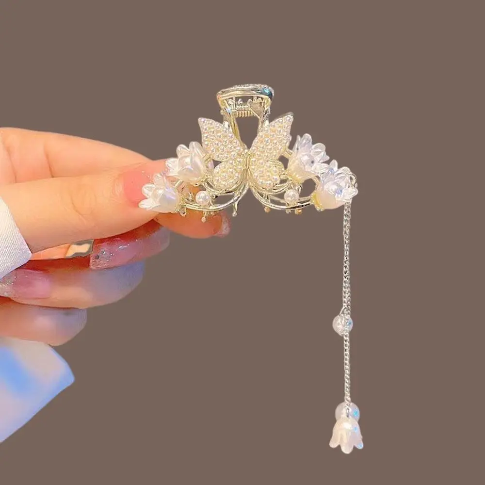 Fashion Women Lily of the Valley Flower Rhinestone Butterfly Pearl Tassel Twist Hair Claw Half -ponytail Grab Clips