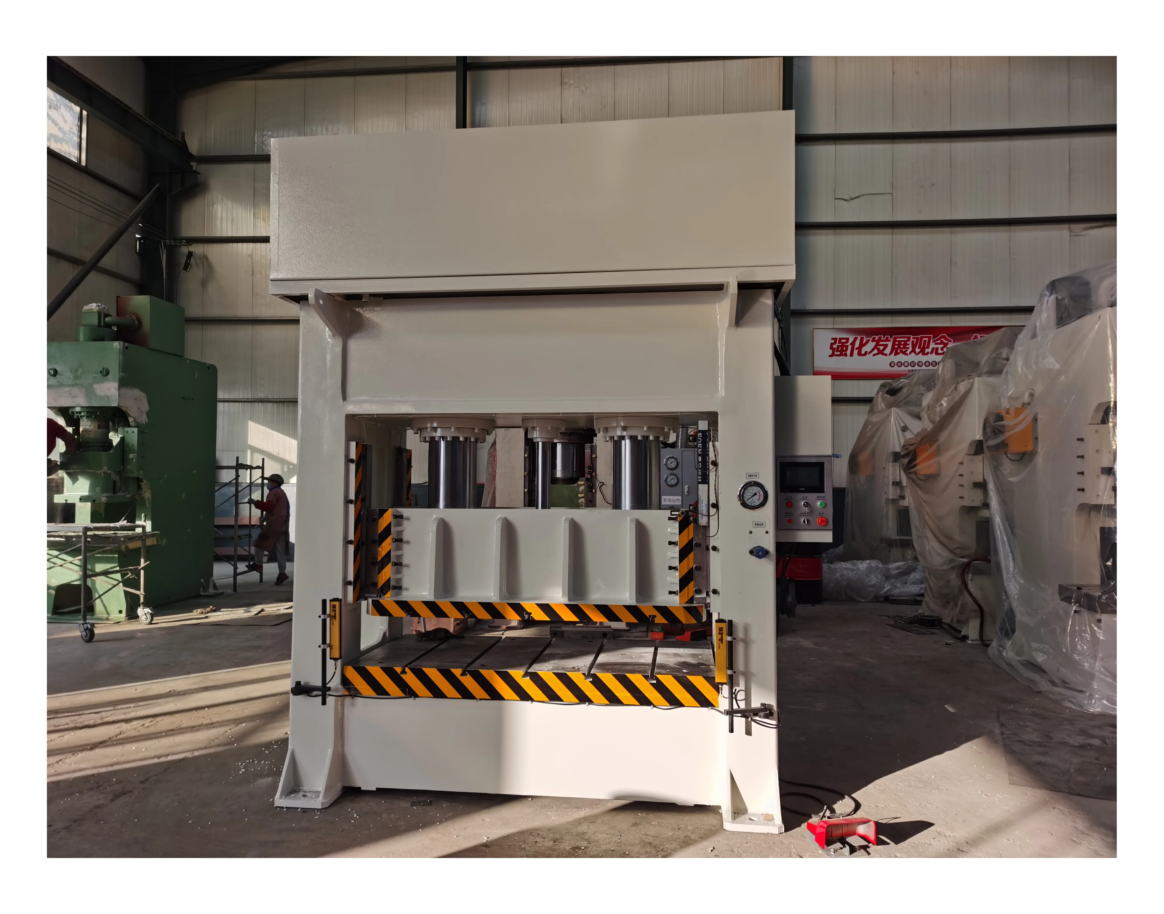 200 ton hydraulic press brake punching  H frame machine bigger worktable Photoelectric protection fast cylinder