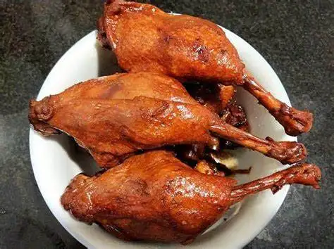 Roasted Duck meat snack Duck Legs with Honey Sauce