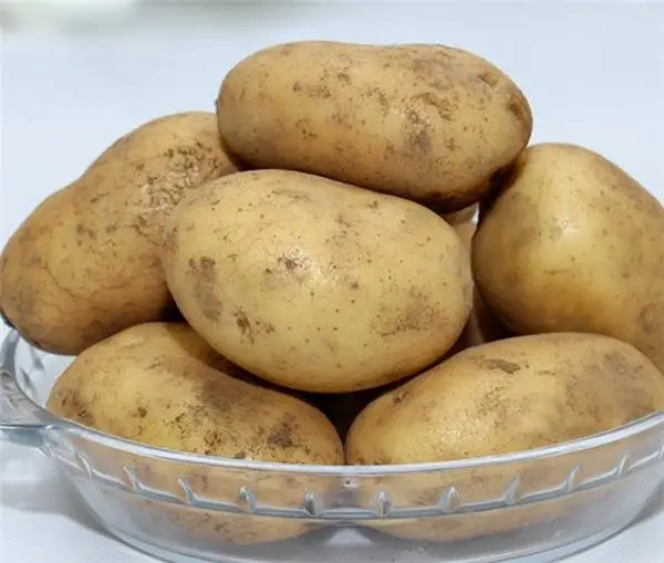 Безопасный и полезный картофель свежие овощи свежий