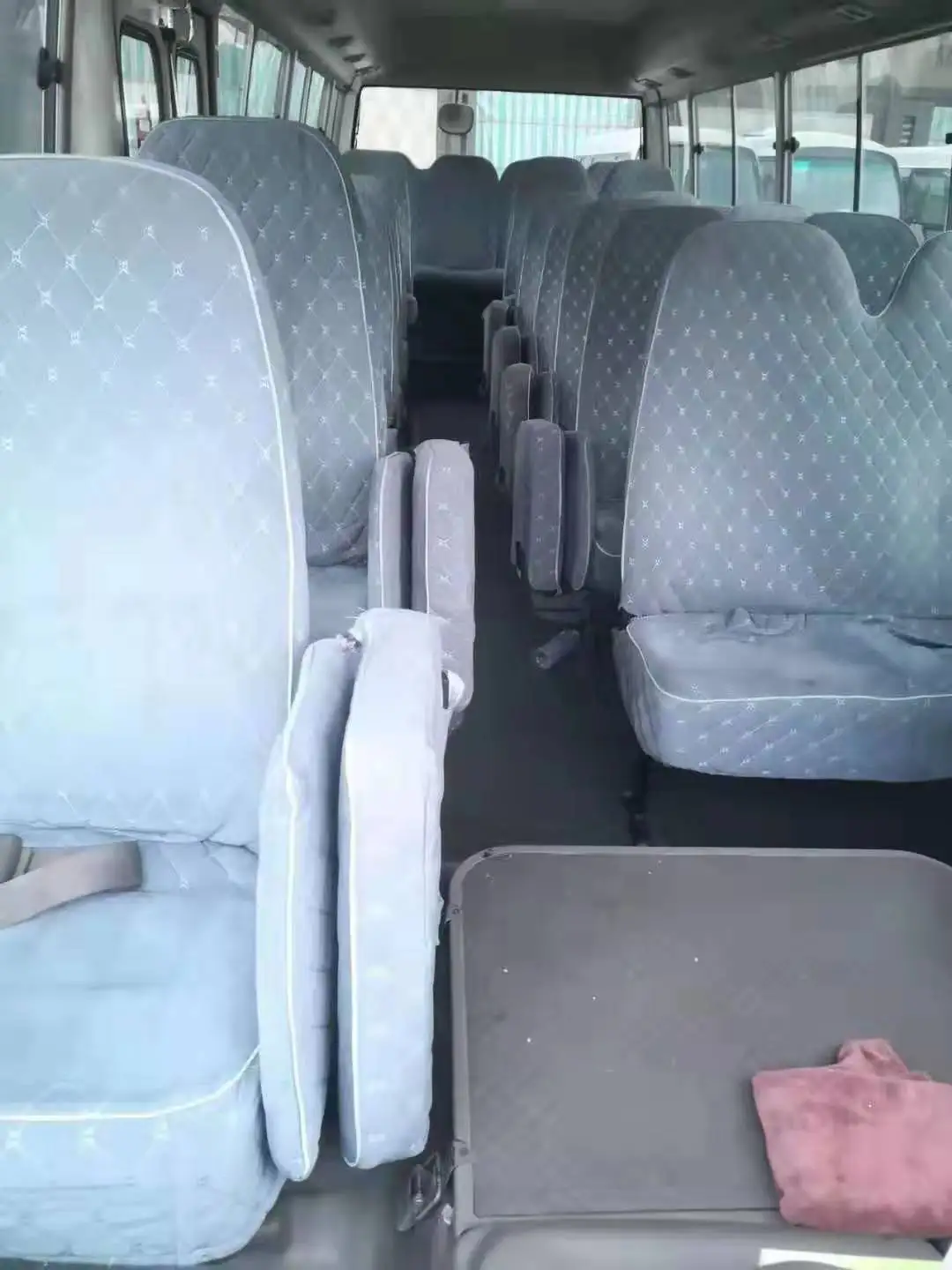 toyota coaster coach bus with left hand drive 30 seats bus used car in cheap price manual 1hz engine diesel coach passenger bus