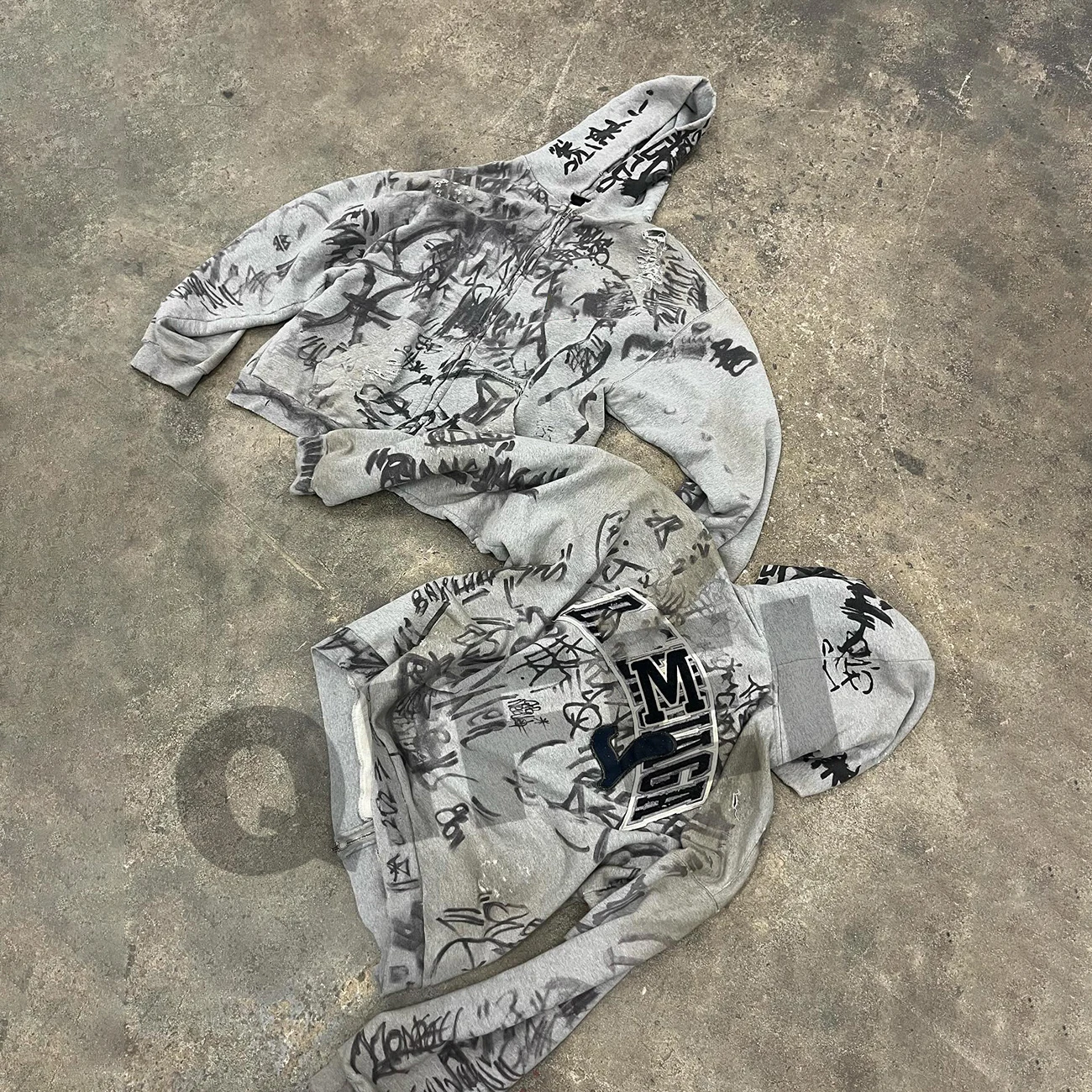 Custom zipper oversized streetwear graffiti full over printing streetwear sun faded mens distressed zip up hoodies