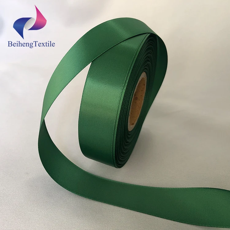 30 м/рулон в наличии, темно-зеленая односторонняя атласная лента шириной 25 мм для рождества, подарочных украшений, цветочных поделок, печати и т. д.