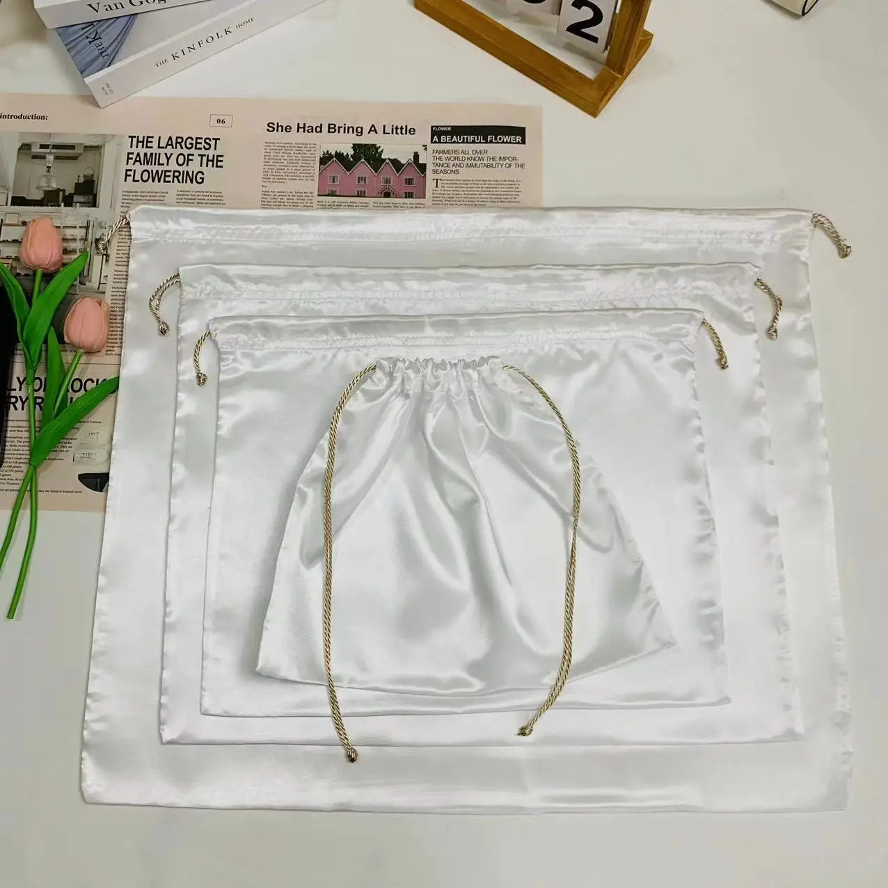 Custom Recyclable Jewelry Satin Pouch Packing Bag with LOGO cloth silk drawstring Gift Bags Hair Extension Packing