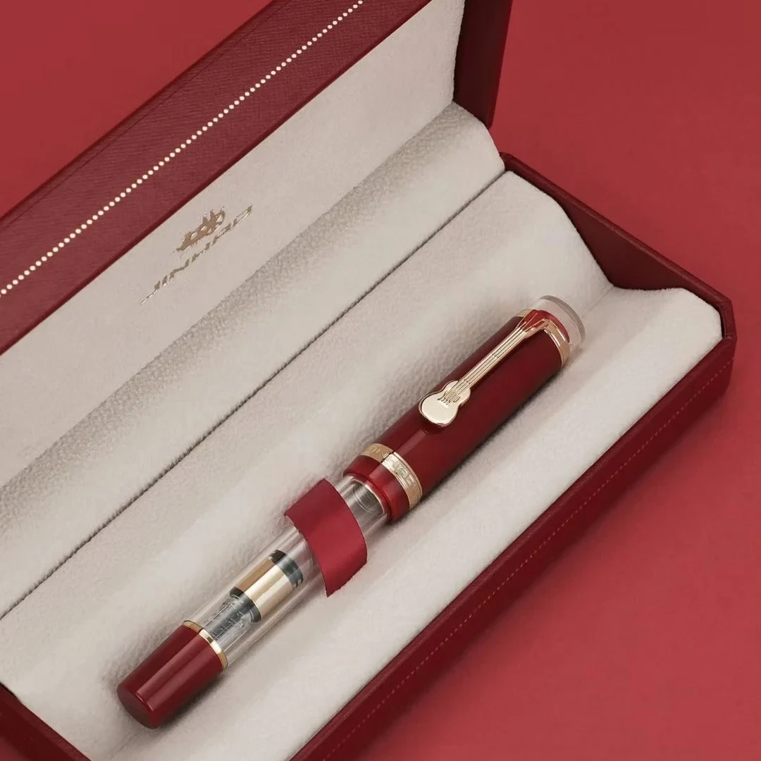 Jinhao 1935 прозрачная акриловая перьевая ручка, Дворцовый музей красного цвета с роскошной гитарной клипсой и большим конвертером, каллиграфическая чернильная ручка