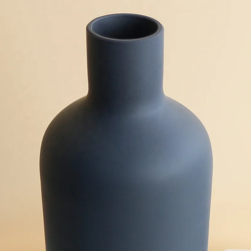 Wholesale Modern Mini Vases Pottery  Water Proof  Vase Ceramic Matte Color Vase For Home Office Tabletop Decor
