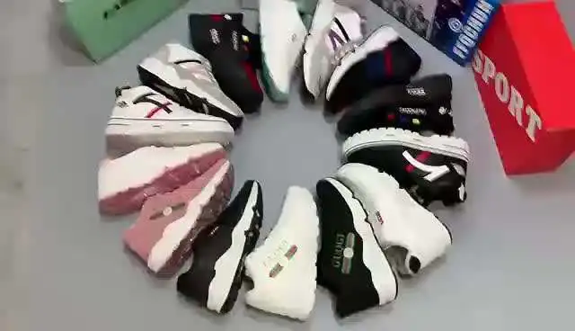 Luxury Brand Sneaker Shoes Mixed Style Brand New Stock Running ShoesHot sale products