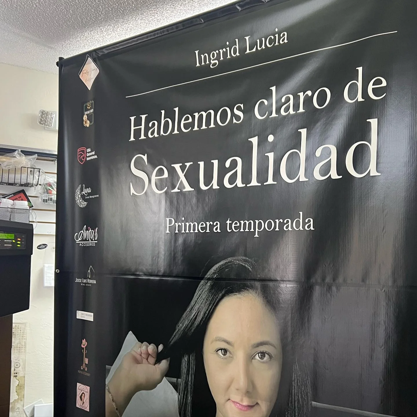 High Quality Heavy Duty Telescopic Photography Banner Stand Step and Repeat Display Backdrop