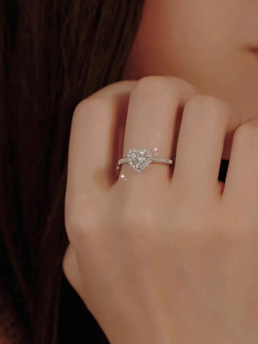 New Design Shiny Zircon Heart Rhinestone Wedding Promise Rings Fine Glitter Love Heart Diamond Engagement Ring For Women