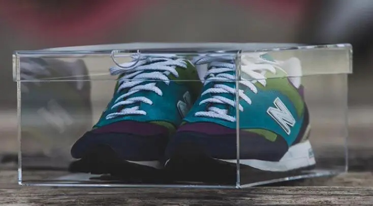 High quality  OEM custom  acrylic sneaker display case  AD-057 acryl shoe box