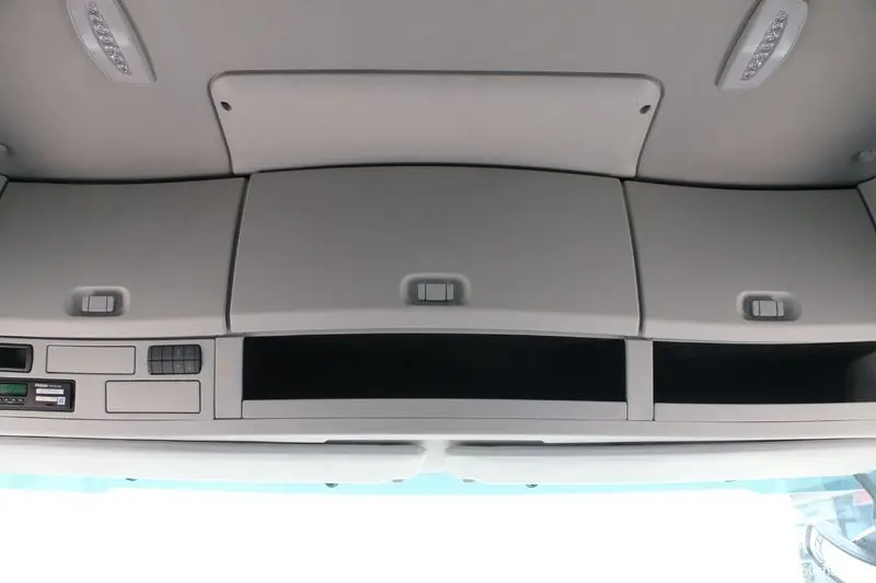 
FOTON AUMAN GTL 6*4 TRACTOR TRUCK WITH 11.8L CUMMINS 400HP ENGINE 