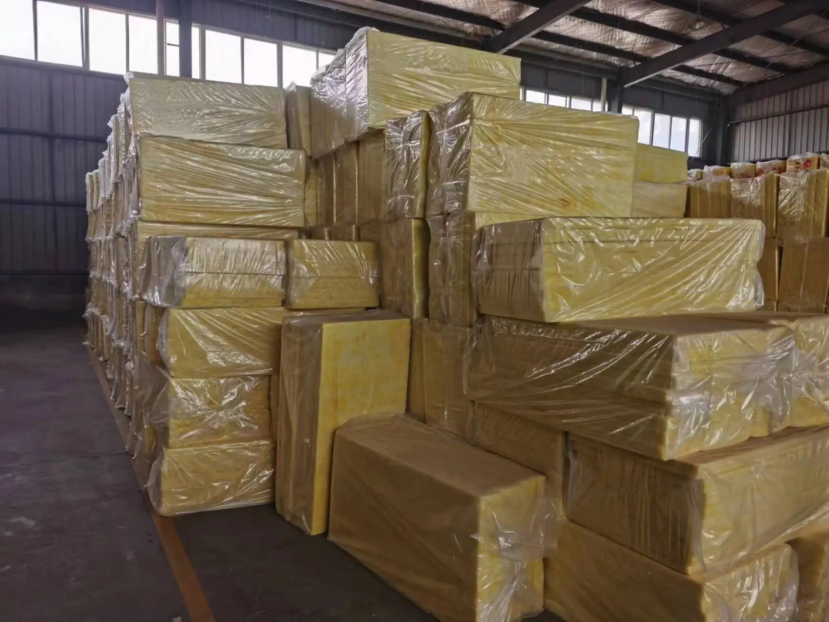 Manufacturer Wholesale resistance low cast roofing materials fiberglass wool blanket roll felt on sale Materials glass wool