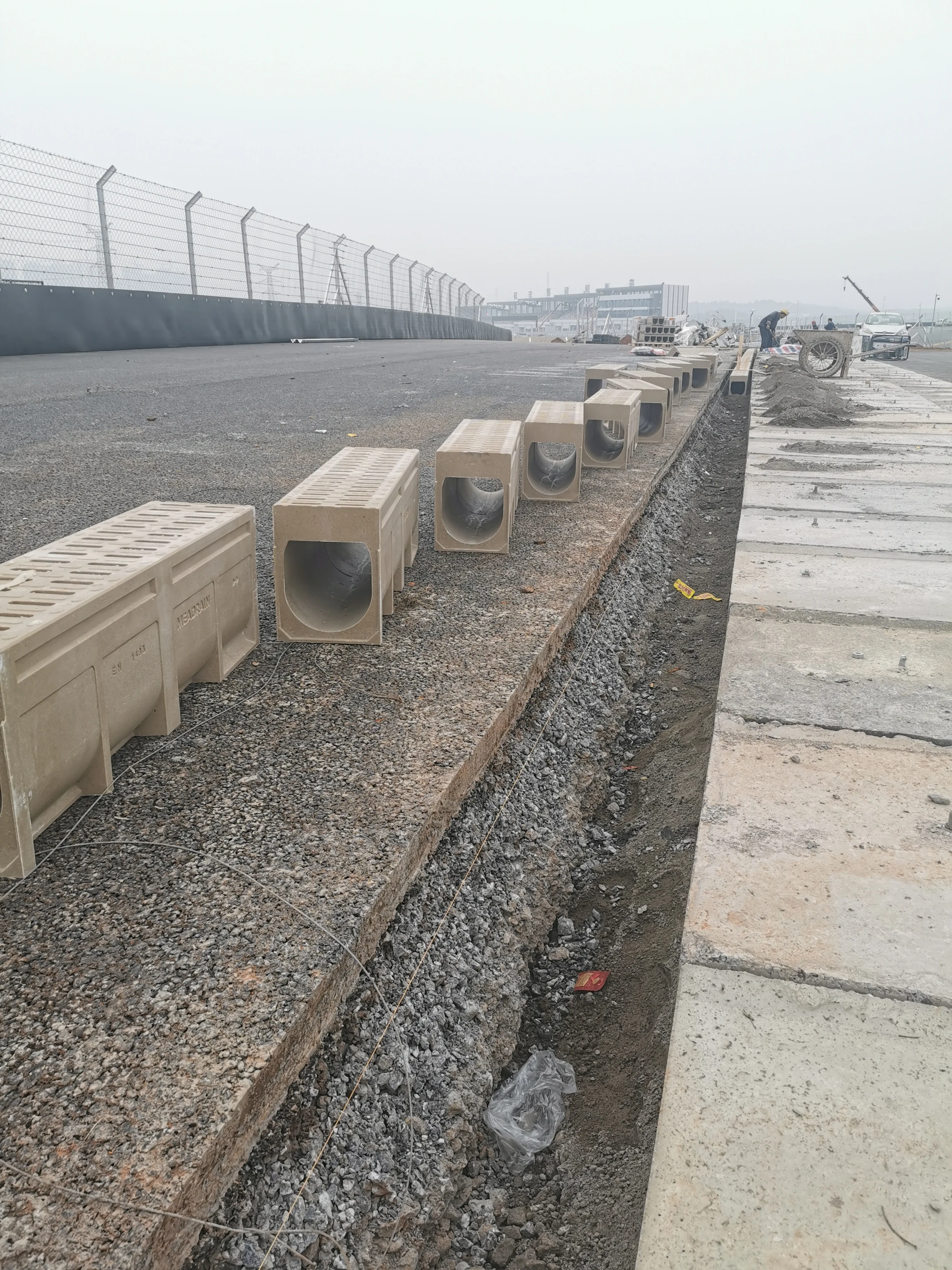 EN1433 CE Polymer Concrete Monolithic Linear Drainage Channel for Traffic Drainage System