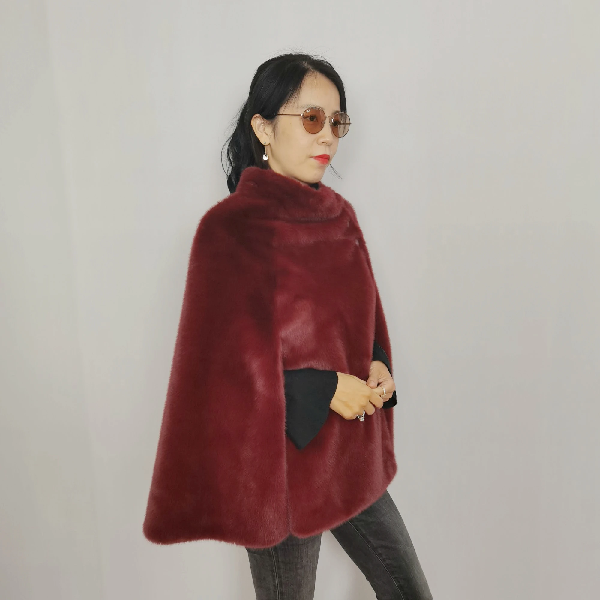 Wholesale Women Winter Warm Custom cashmere wool high quality Faux Fur poncho lady Fluffy rabbit cape women fur shawl