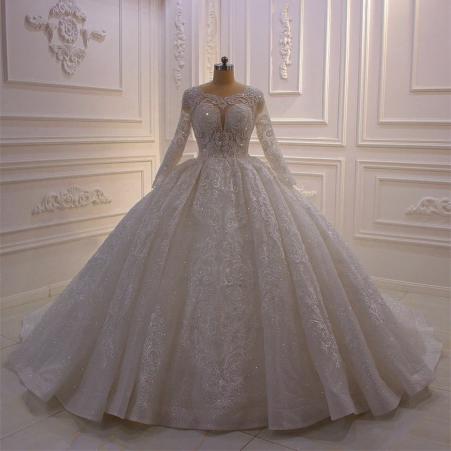 Am495 2022 Custom Long Sleeve Luxurious Wedding Dress Square Neck Lace Tufted Dress