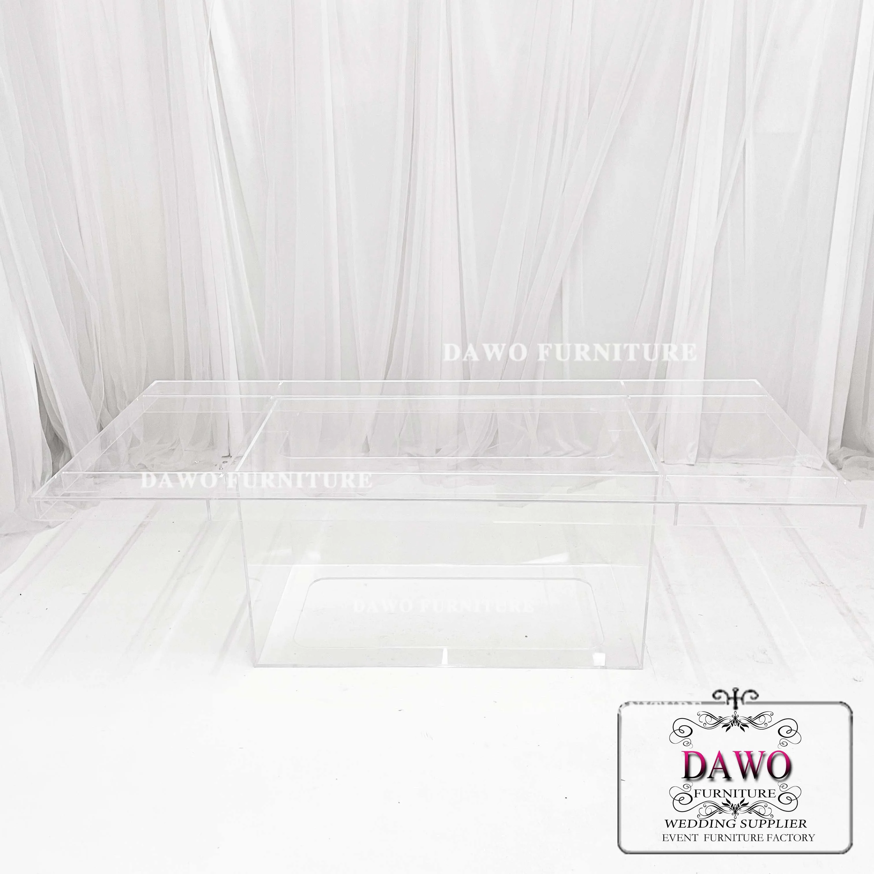 New design square shape clear acrylic cake table used for kids party event decoration