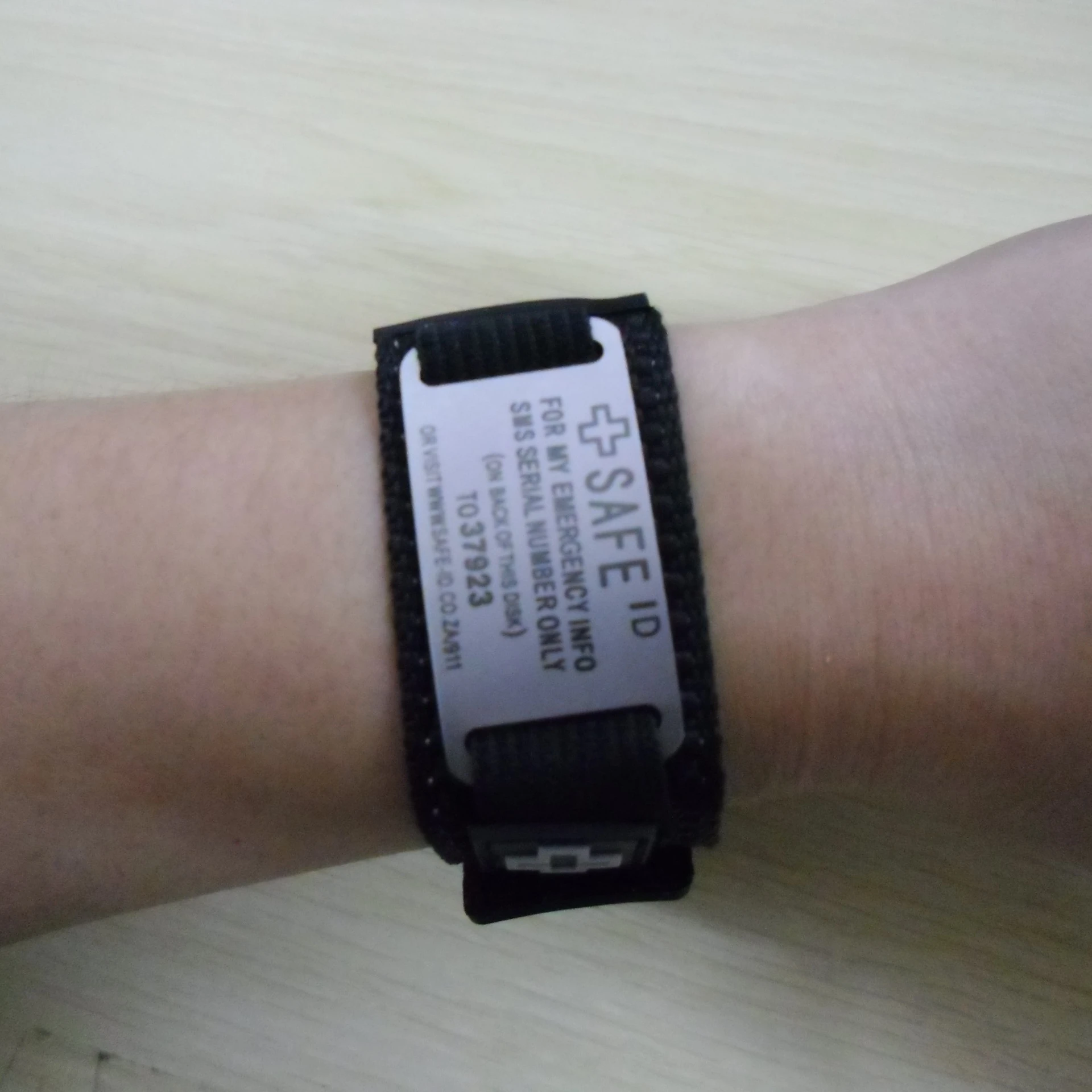 Plastic adjustable wristband for event Party bracelet custom festival fabric fabric promotional bracelet