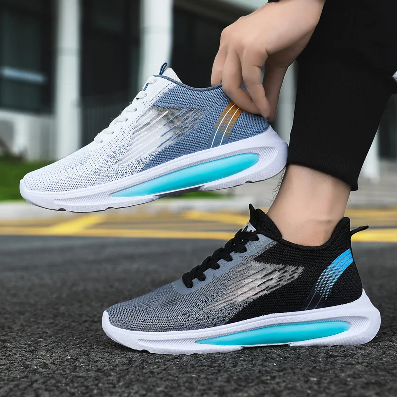 2022 new style breathable mesh and flyingknit running shoes cheap wholesale thin summer sports shoes