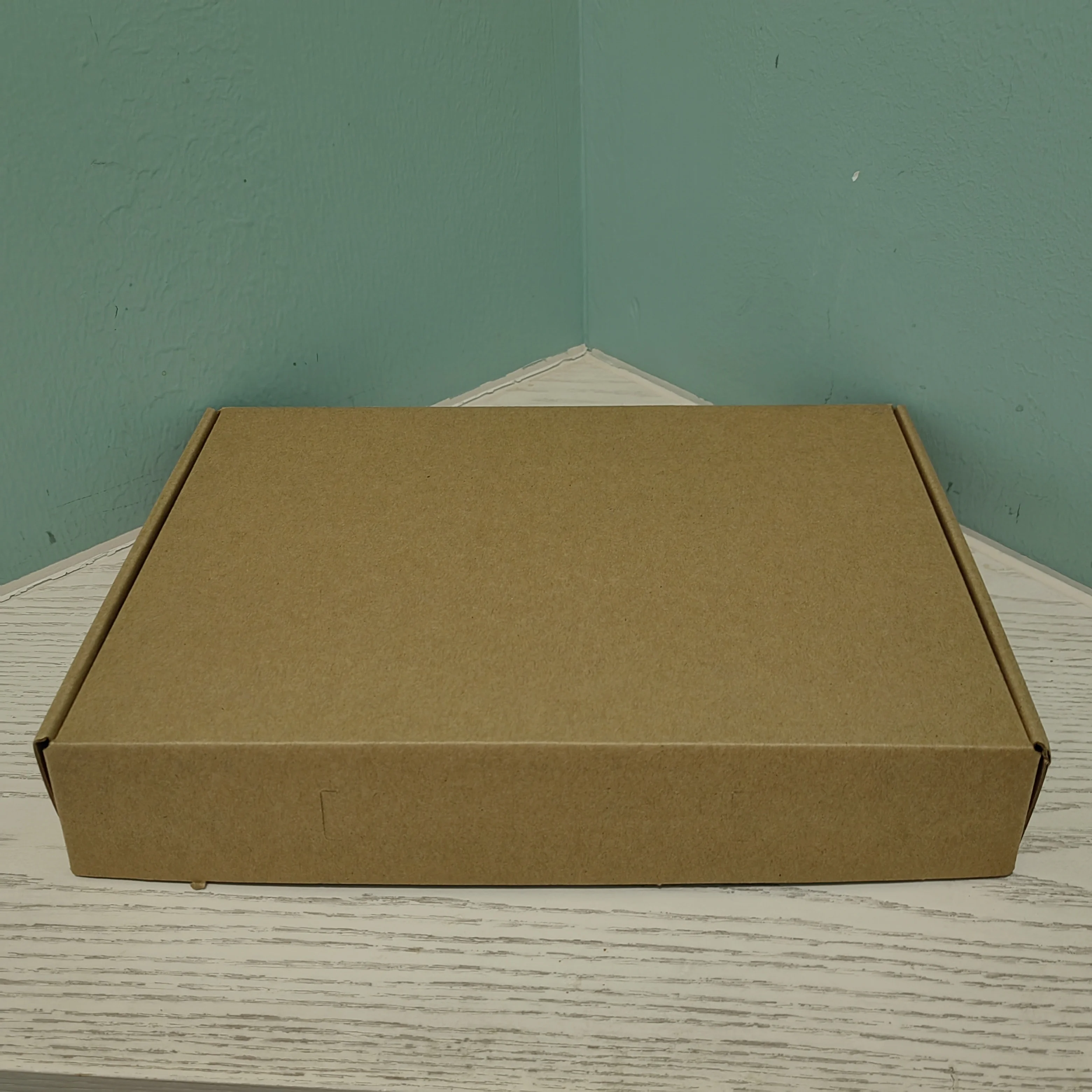 Ready to Ship Strong Plain Brown/Black/Red/Blue Corrugated Cardboard Mailer Packaging Box without Printing