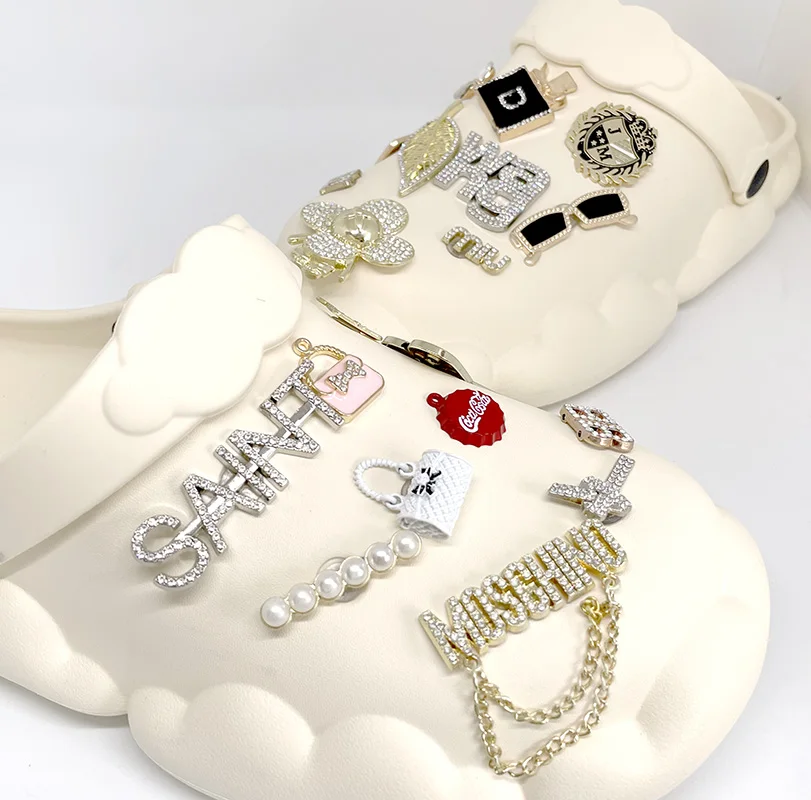 DIY Wholesale Hot sale high-class metal with diamonds croc shoe charms decoration accessories