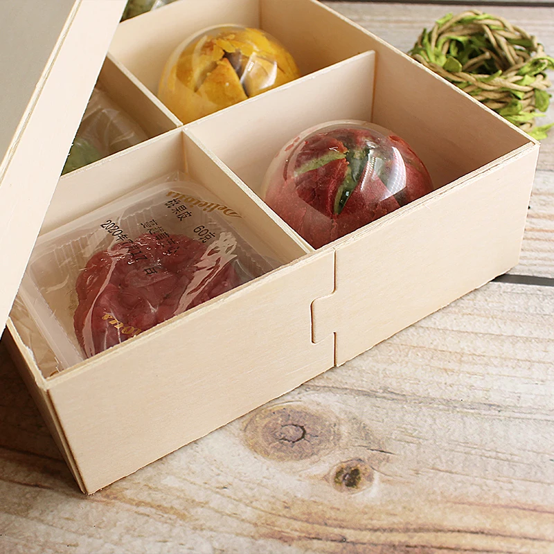 Charcuterie Wooden Boxes Biodegradable Bakery Boxes For Take Away Food DIY Box with Plastic Lid