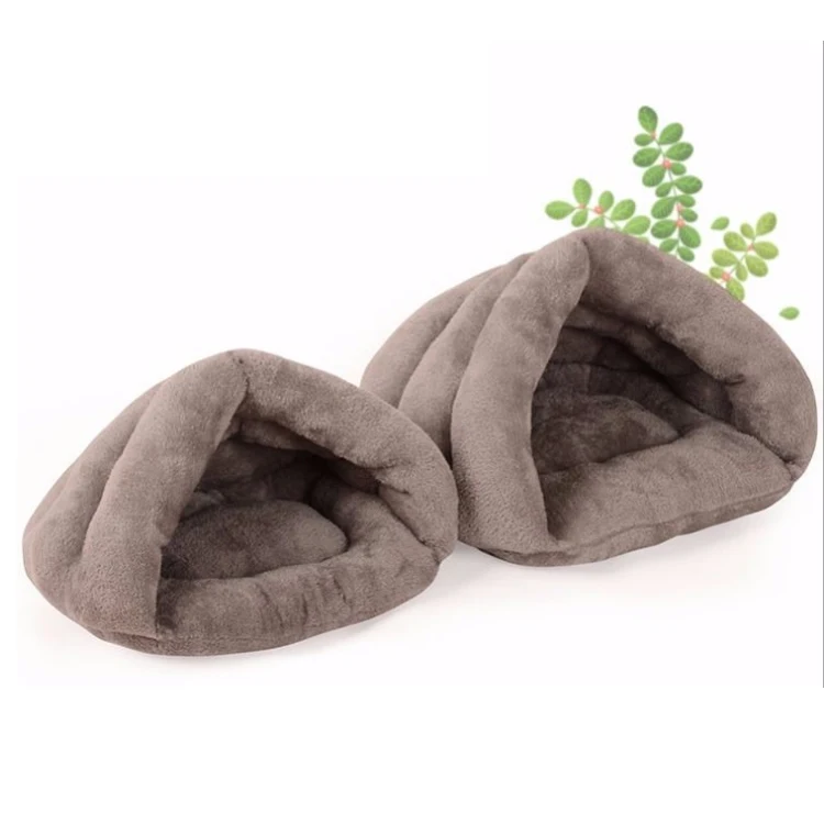 Hot Selling Pet Bed Winter Autumn Luxury Pet Sleeping Bag for Puppy Dog and Cat.