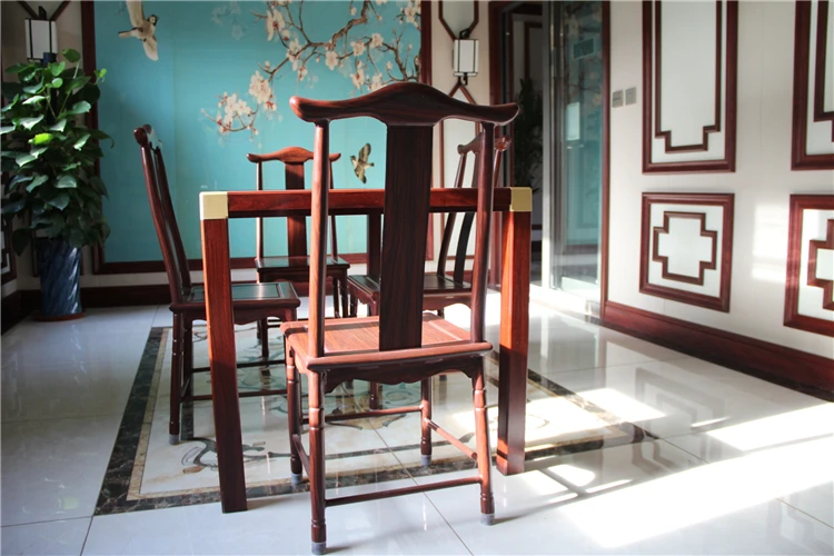 High Quality Hotel Modern Dining Table And Chairs Aluminum Furniture Dining Set