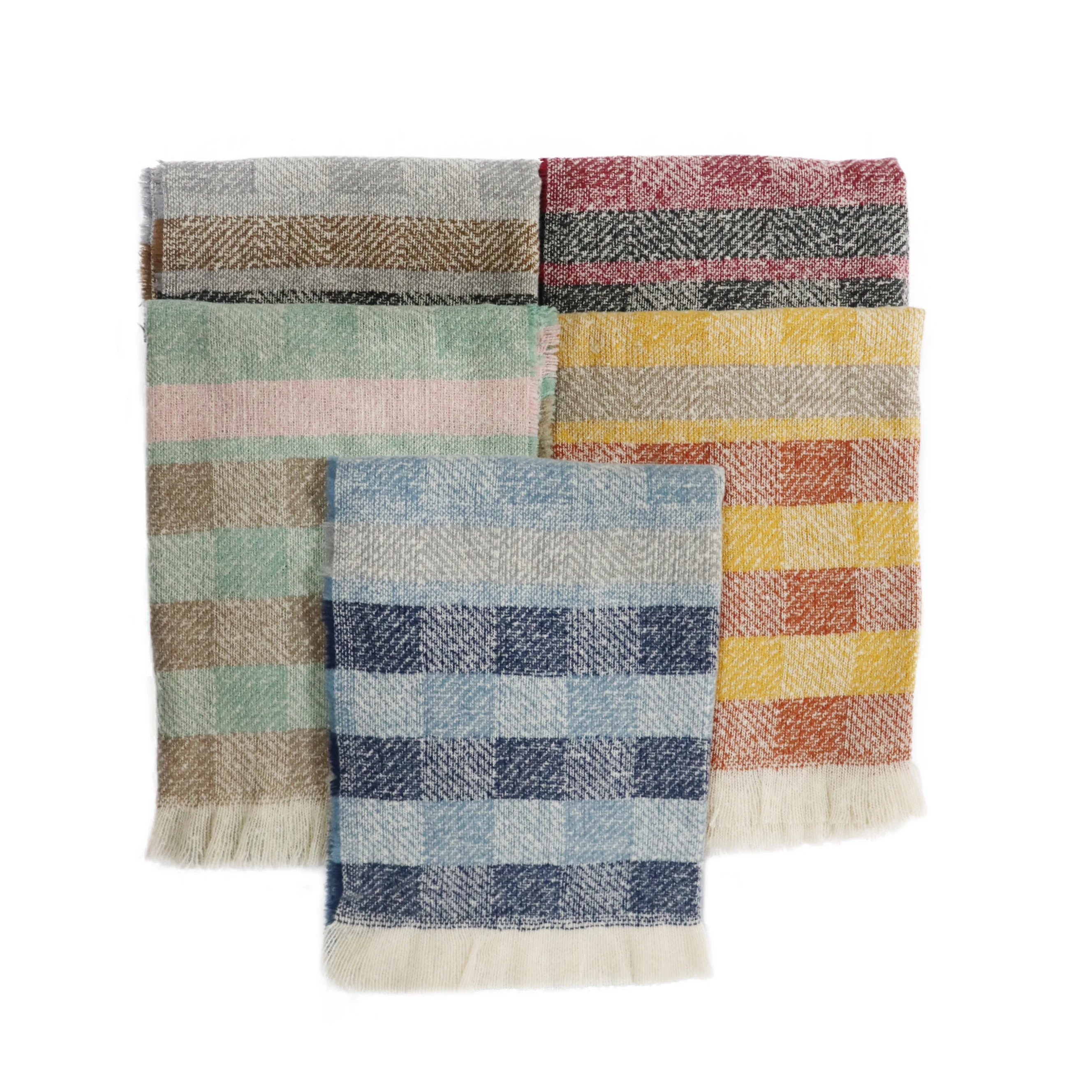 Manufactured Directly New Fashionable Female Warm Checked Scarf Shawl with Tassels