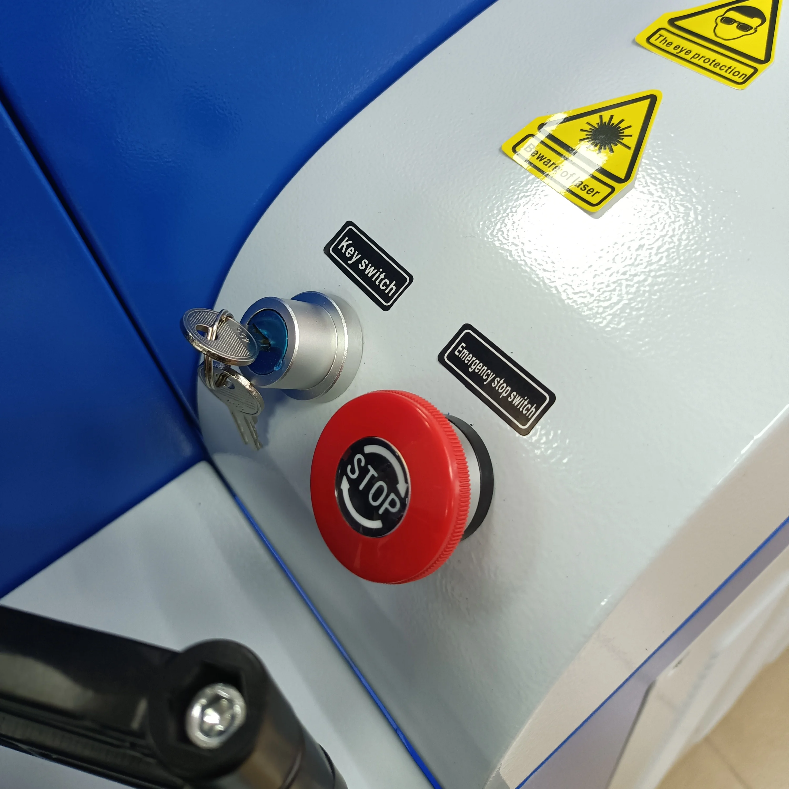 CDD High precision fiber laser welding machine 200W laser welding machine for jewelry stainless steel gold and silver welding