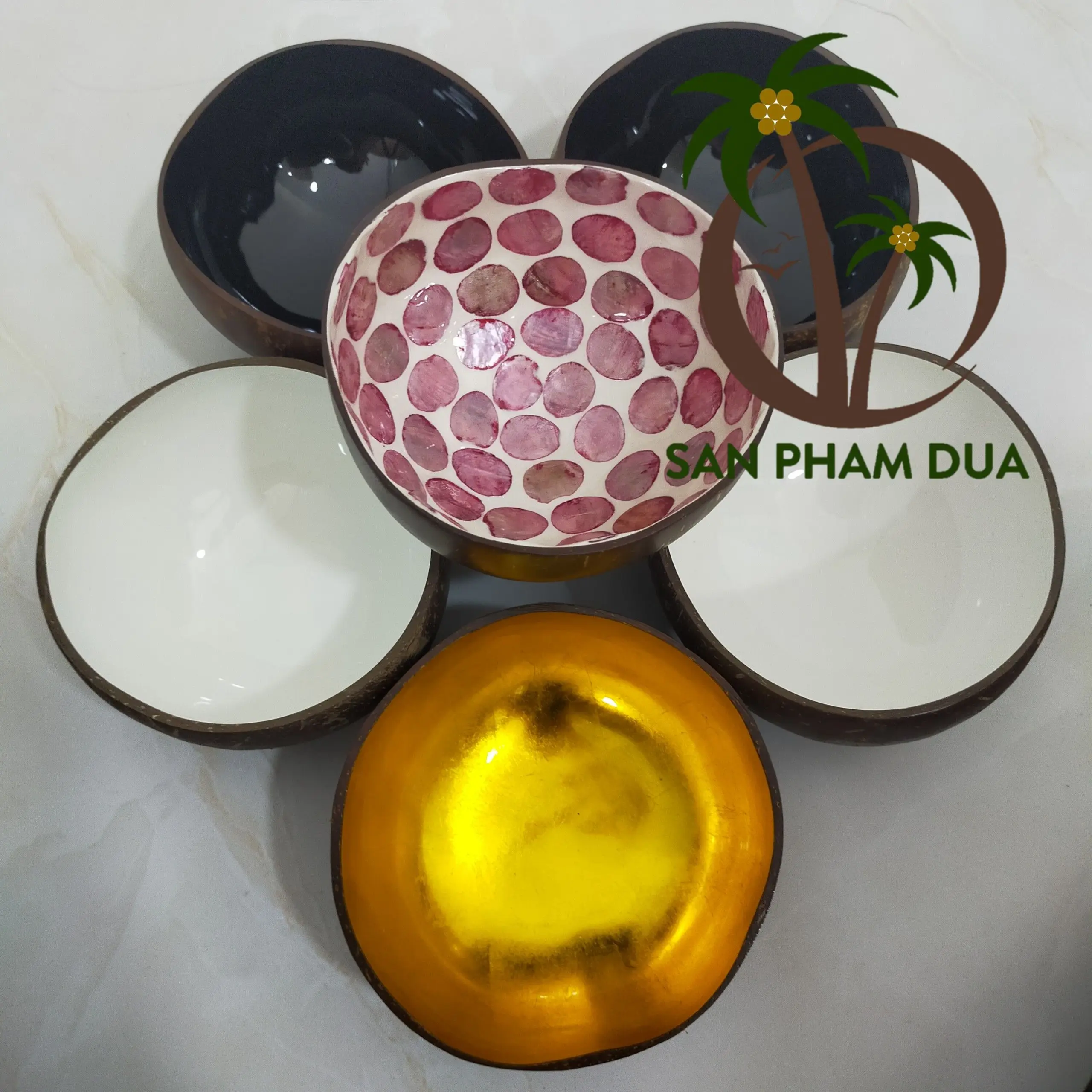 BEAUTIFUL  COCONUT BOWL NATURAL SAFE FOOD HANDICRAFTS  COCONUT SHELL BOWL VIETNAM HAND MADE CRAFT ACAI BOWL