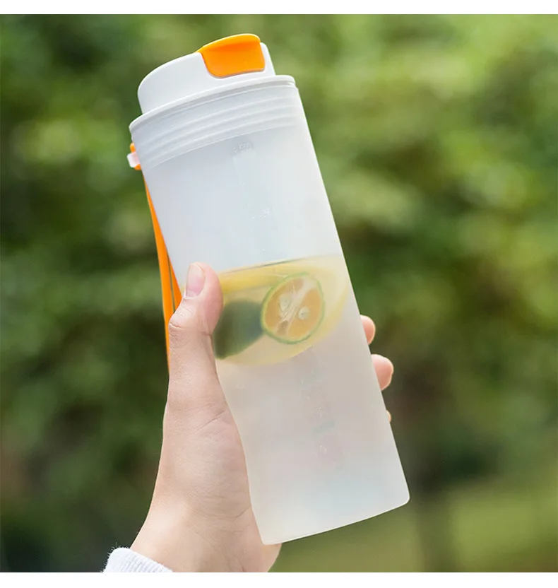 550ml plastic graduated measuring water bottle  with handle transparent sealed water cup