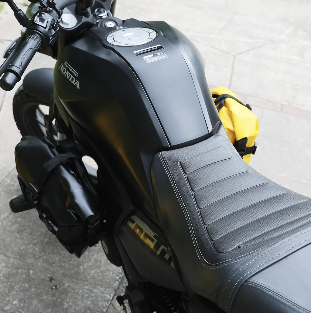 SOLO WILD   Motorcycle Side  Waterproof Motorbike Tail Waterproof Design, Adjustable Webbing Guard Bag