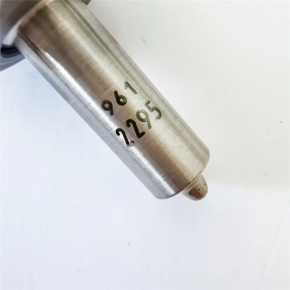 0445110878 genuine auto part fuel injector common rail injector 0445110467 166002DB4B