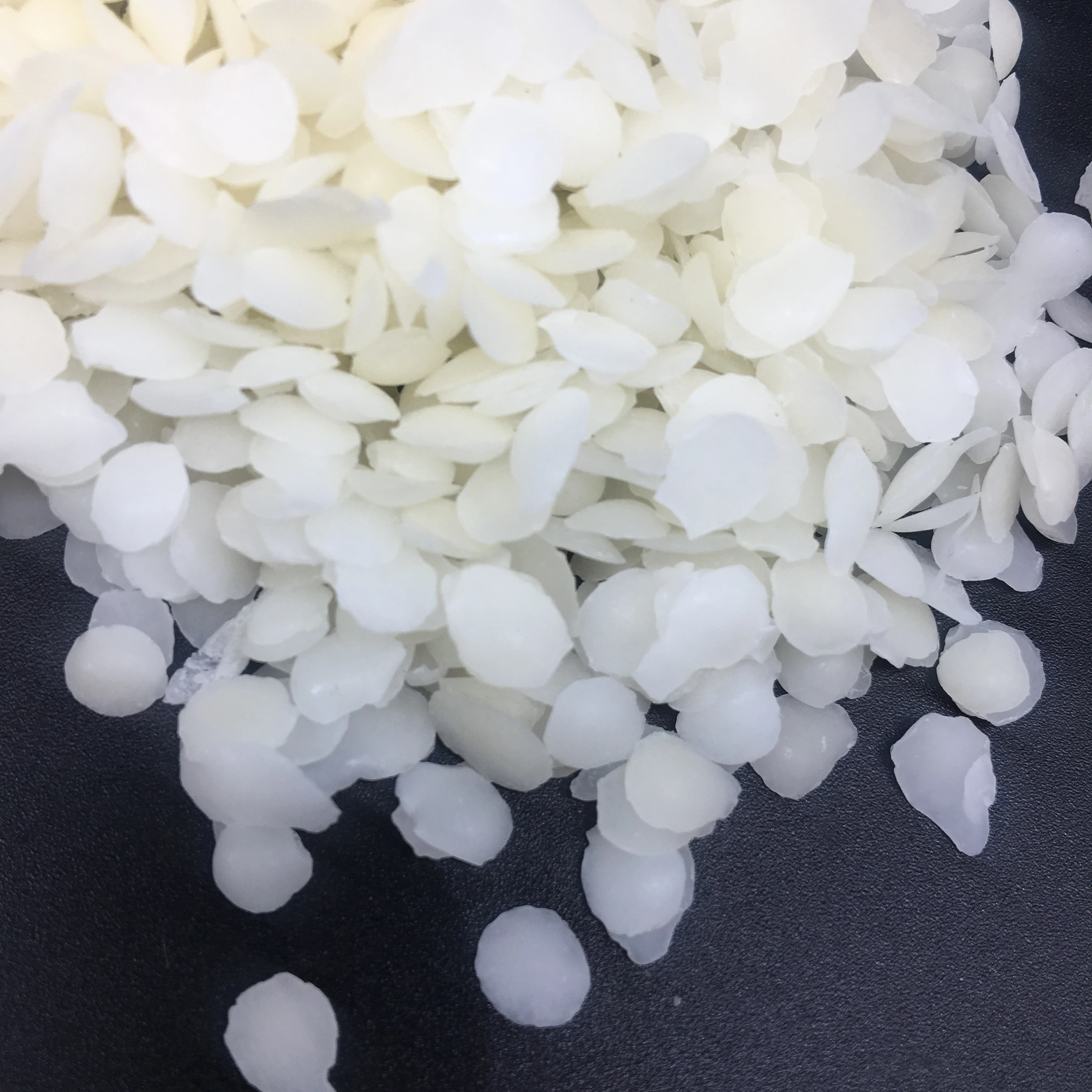 Top quality refined beeswax pellets