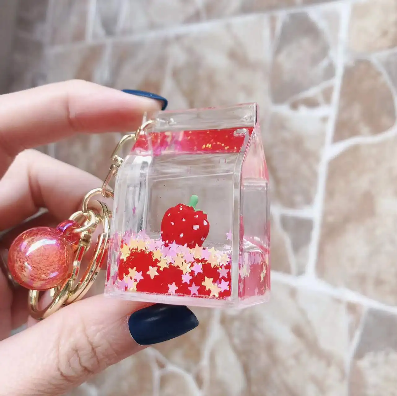 Сделанный на заказ прозрачный пластиковый плавающий брелок с жидкостью милый для девочек подарок брелки блестками и