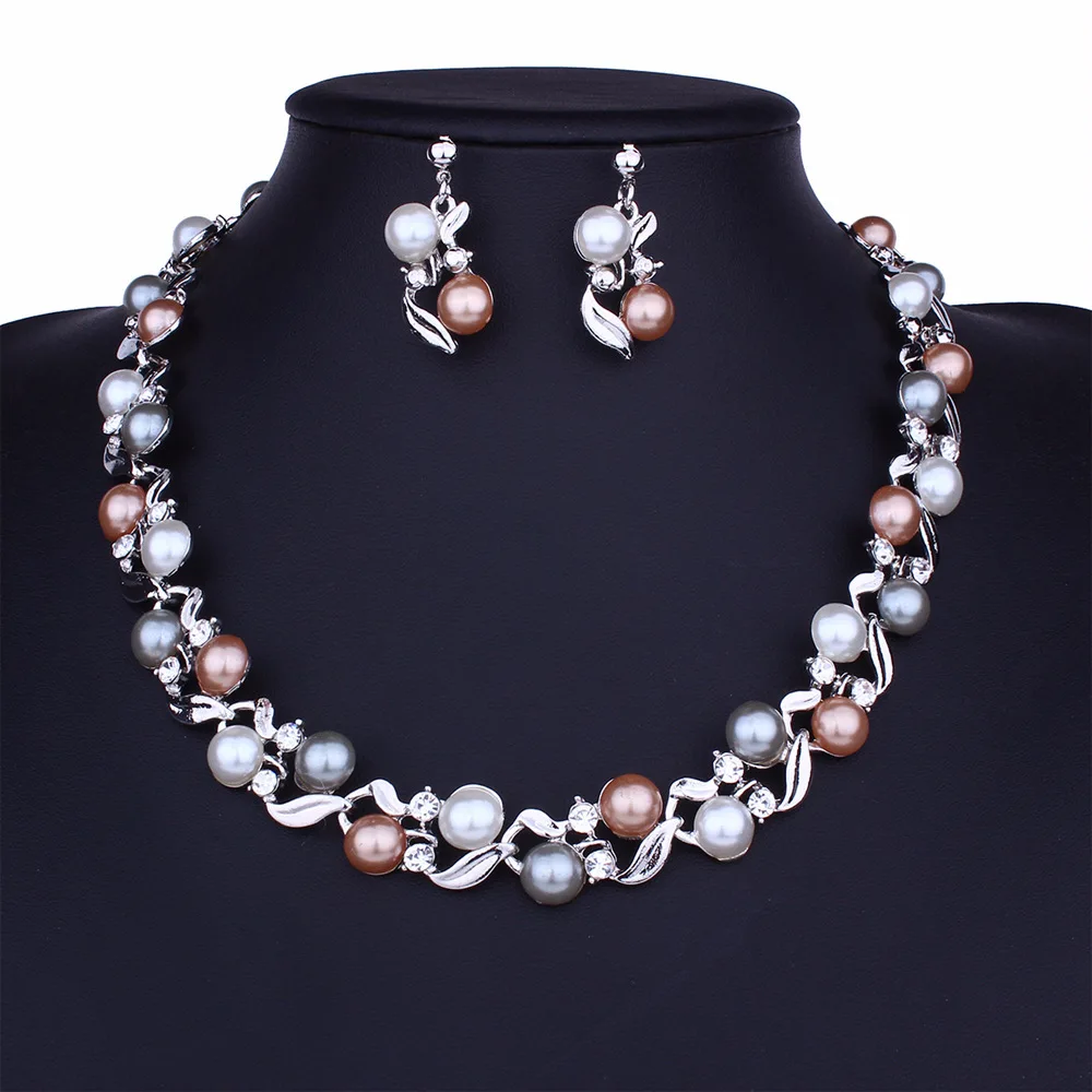 Pakistani Bridal High Fashion Elegant Design Artificial Colorful Pearl Sister Necklace  & Earrings Jewelry Set For girls