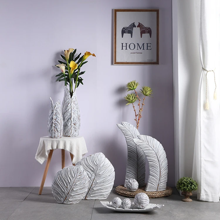 Top sale modern gift resin craft ornaments vintage home decoration pieces for hotel decor