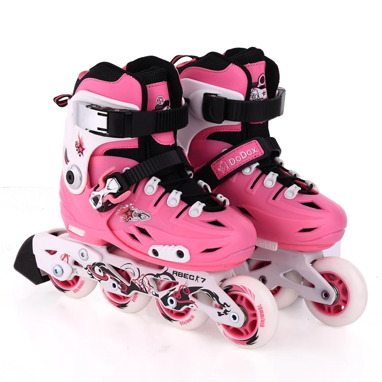Low price professional made Fashion cool design inline roller skate shoes for child with light
