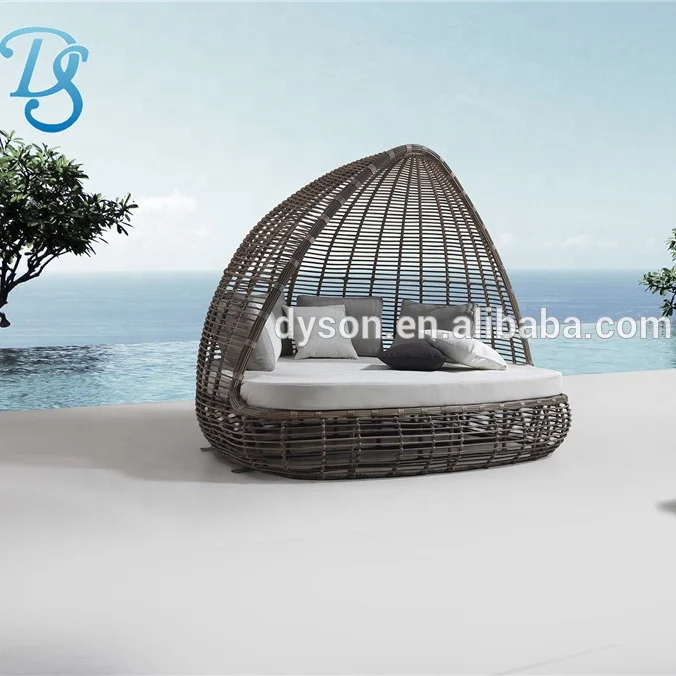  Уличная скамейка высокого качества треугольной формы из ротанга Sunbed Garden новый стиль и хорошая цена на