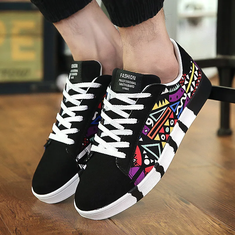 Hot Sale Wholesale Custom Printed Classic Lace Up Black Vulcanized Flat Low Cut Slip On Blank Sneakers Casual Men Canvas Shoes