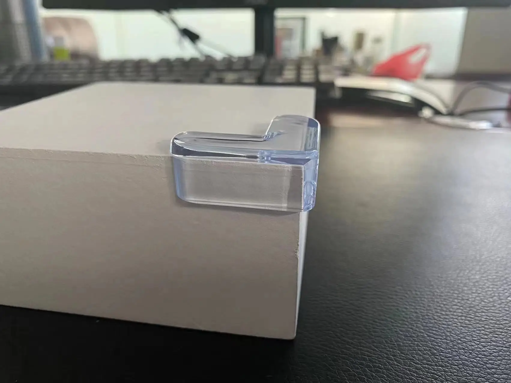 Clear Corner Protectors High Resistant Adhesive Baby Proof Corner Guards Stop Child Head Injuries Tables Furniture Sharp Corner