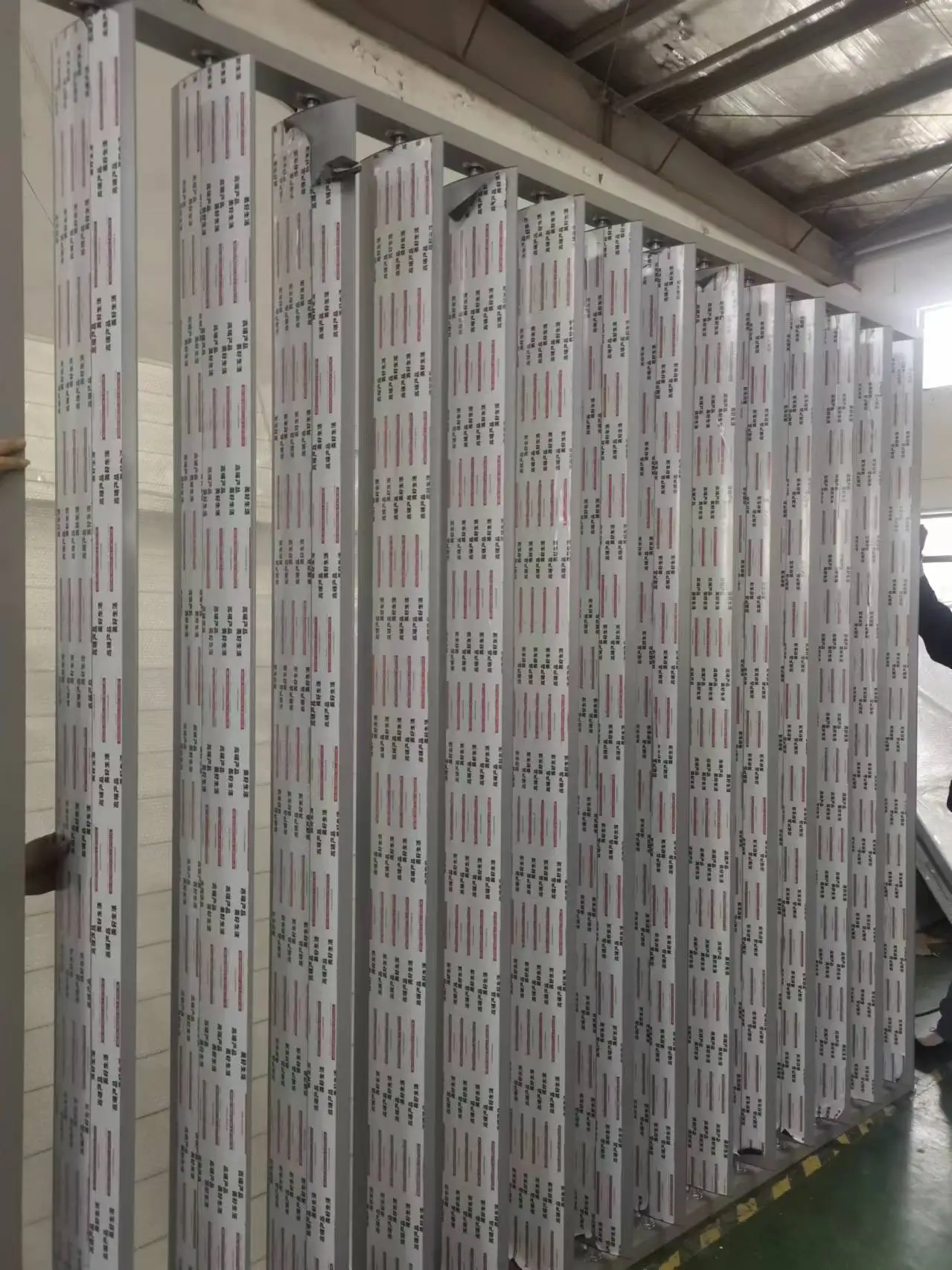 Manual /Electric Sun Louver Aluminum Sun Shade Louver Vertical System Aluminium Shutters Window Frame for Sun Control