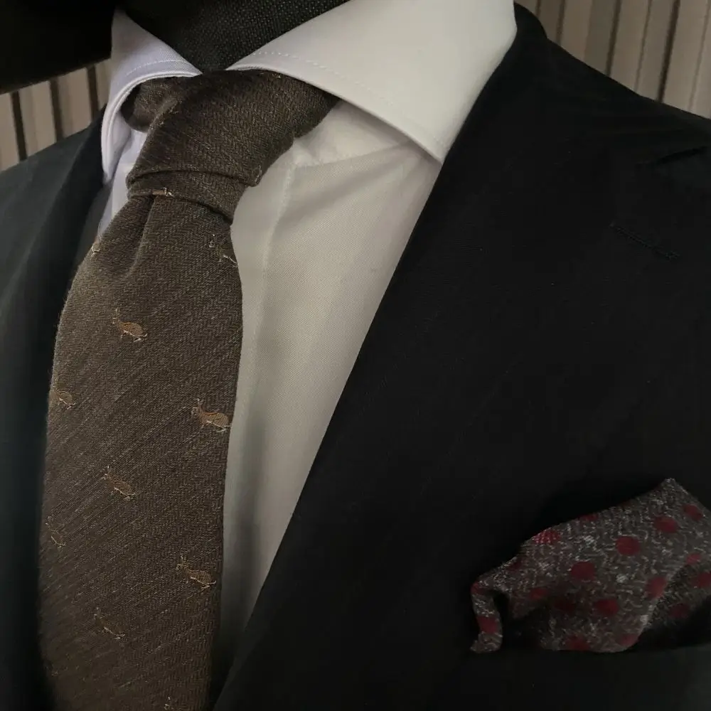 High-end customized silk handmade tie